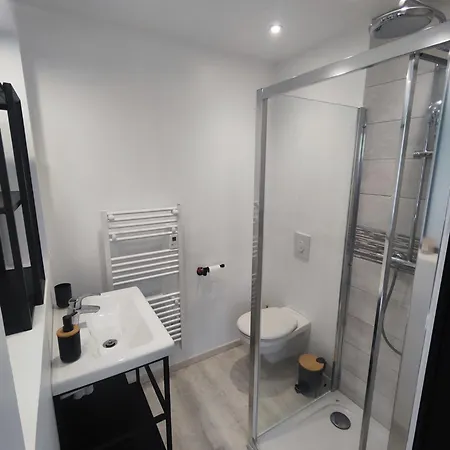 Apartamento Neuf Situé Au Cœur D'un Bourg Paisible *